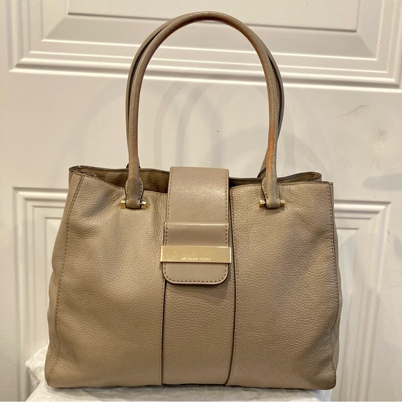 MICHAEL KORS Tan Leather Raven Hamilton Jet Set Flap Tote Shoulder Bag - Picture 2 of 11